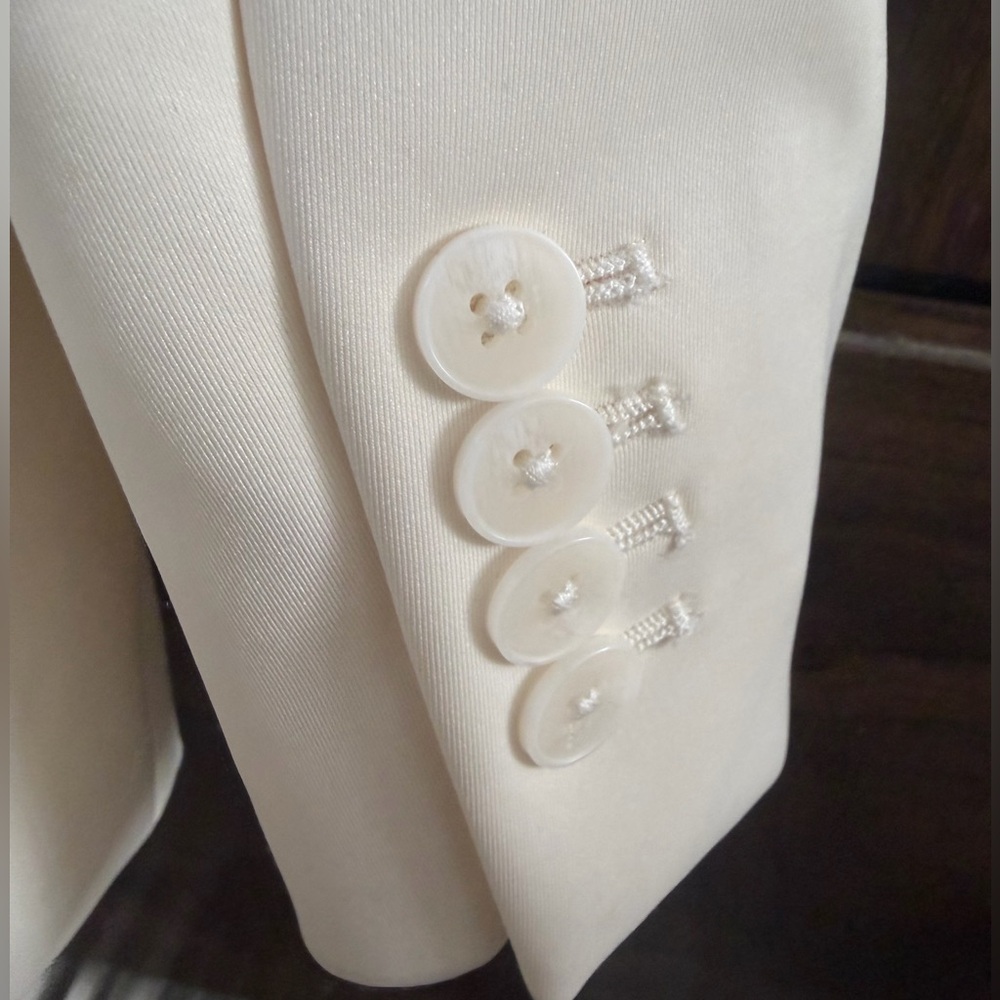 Express Cream Double-Breasted Blazer - Picture 3 of 6